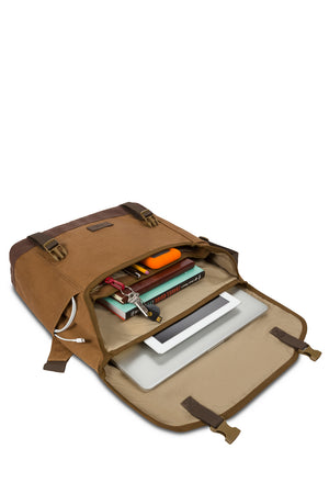 Wenger Corfe 16 inch Messenger Bag Essentials organizer with anti-scratch lining keeps power cords, chargers and business cards neat and accessible