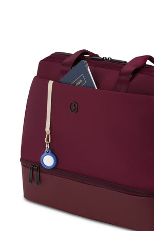 SWISSGEAR Weekender Travel Tote in Pomegranate