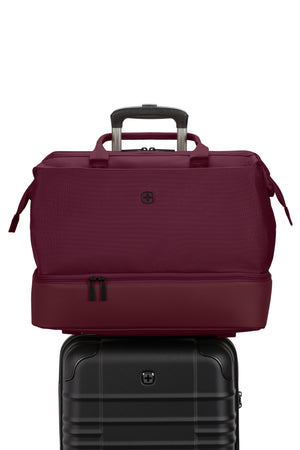 SWISSGEAR Weekender Travel Tote in Pomegranate