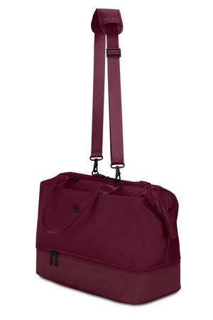 SWISSGEAR Weekender Travel Tote in Pomegranate