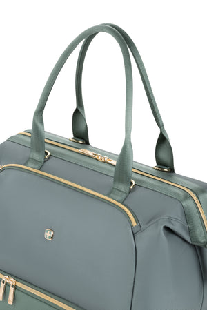 SWISSGEAR 1098 Weekender Tote Travel Bag - Green Bay Dual padded handles provide comfortable carrying, staying true to the bag's roots of convenience.