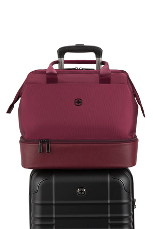 SWISSGEAR Mini Weekender Tote Bag in Pomegranate