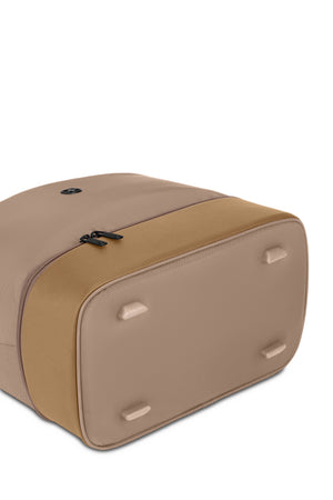 SWISSGEAR Mini Weekender Tote Bag in Caramel