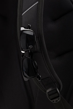Swissgear 1271 ScanSmart Laptop Backpack with sunglasses loop