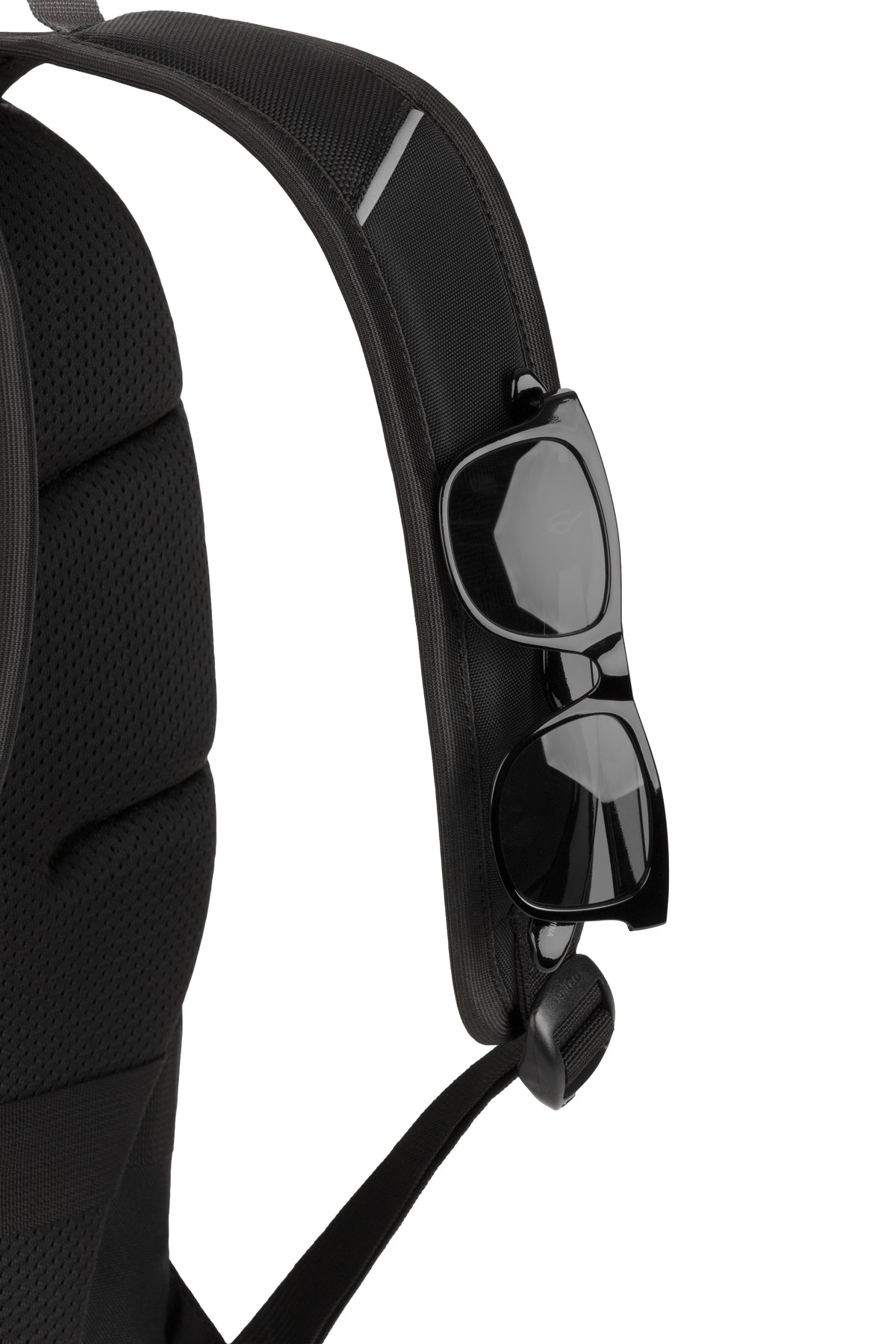 SWISSGEAR 1900 ScanSmart Laptop Backpack - Black - 09