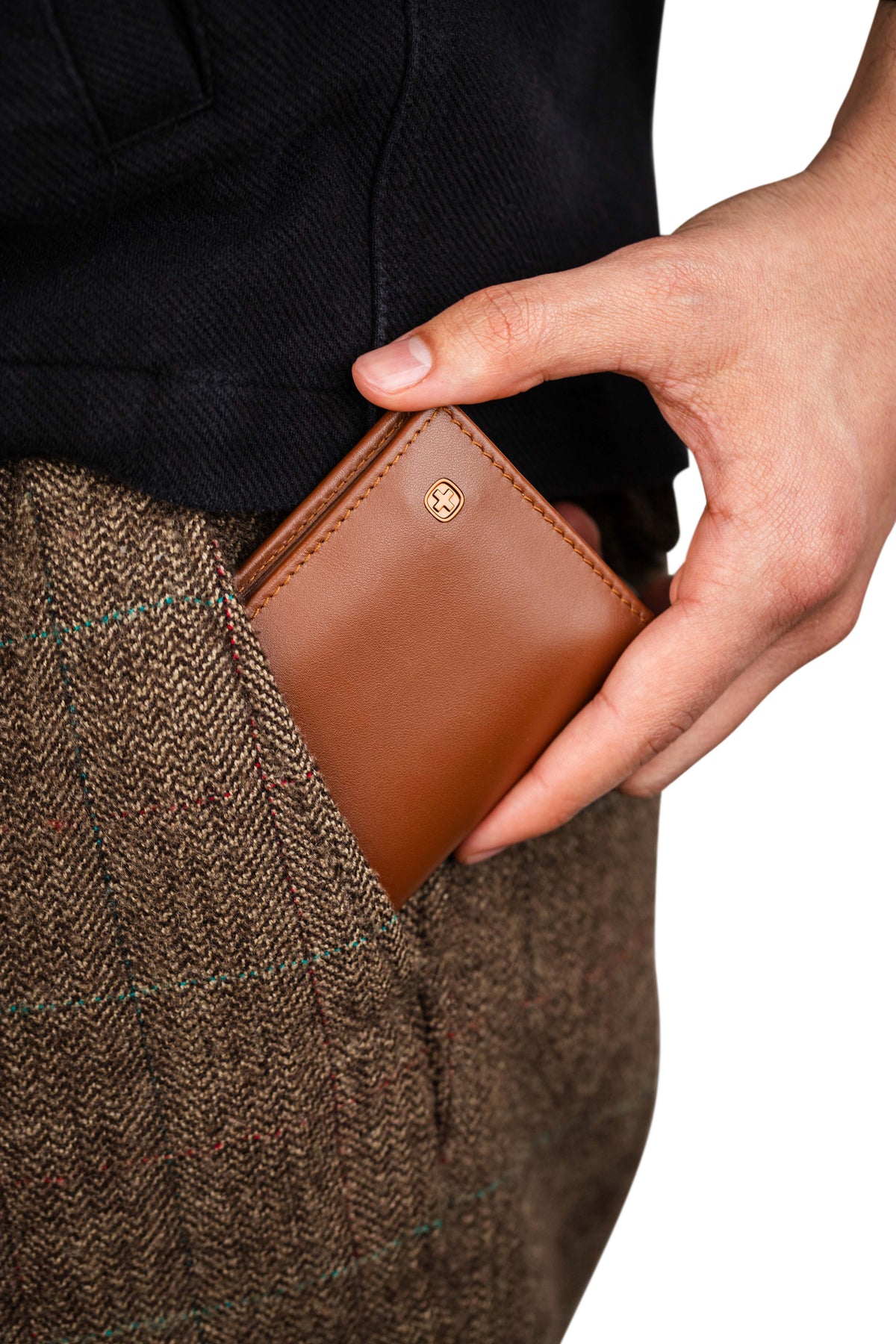 SWISSGEAR Slymn BiFold Wallet Card Holder - Tan Brown - 08