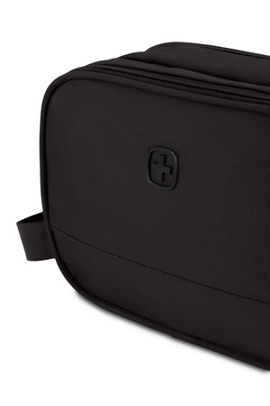 SWISSGEAR Dual Compartment Dopp Kit in Black