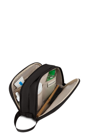 SWISSGEAR Dual Compartment Dopp Kit in Black