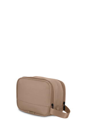 SWISSGEAR Dual Compartment Dopp Kit in Caramel