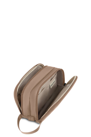 SWISSGEAR Dual Compartment Dopp Kit in Caramel