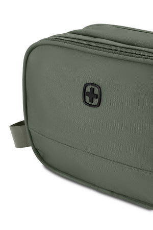 SWISSGEAR Dual Compartment Dopp Kit in Evergreen