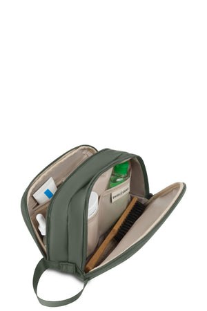 SWISSGEAR Dual Compartment Dopp Kit in Evergreen