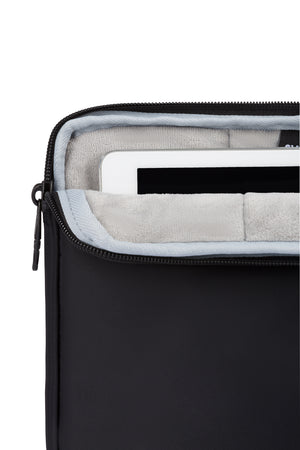 SWISSGEAR 2672 13 inch Padded Laptop Sleeve Generously padded, zippered sleeve protects laptops up to 13''