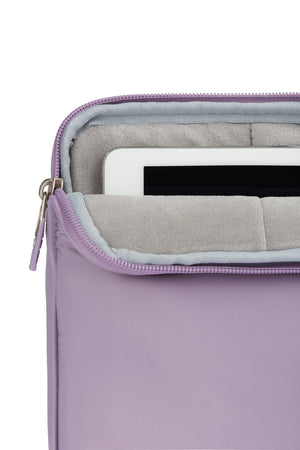 Swissgear 2672 13 inch Padded Laptop Sleeve Generously padded, zippered sleeve protects laptops up to 13''