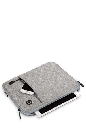 SWISSGEAR 2689 13 inch Padded Laptop Sleeve Both pockets are lined with ultra-soft fleece to protect against scratches