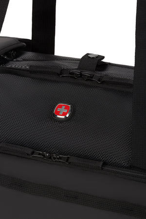 Swissgear 3321 Getaway Premium Pet Carrier Made from highly-durable, stain-resistant materials for lasting use