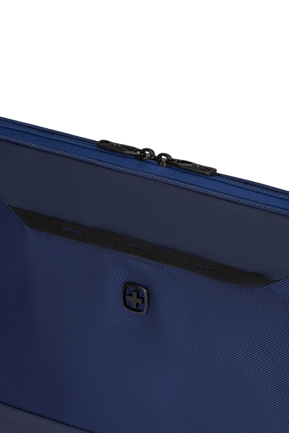 Swissgear 3852 16 inch Padded Laptop Sleeve 360° interior edge is reinforced to provide added protection against accidental drops