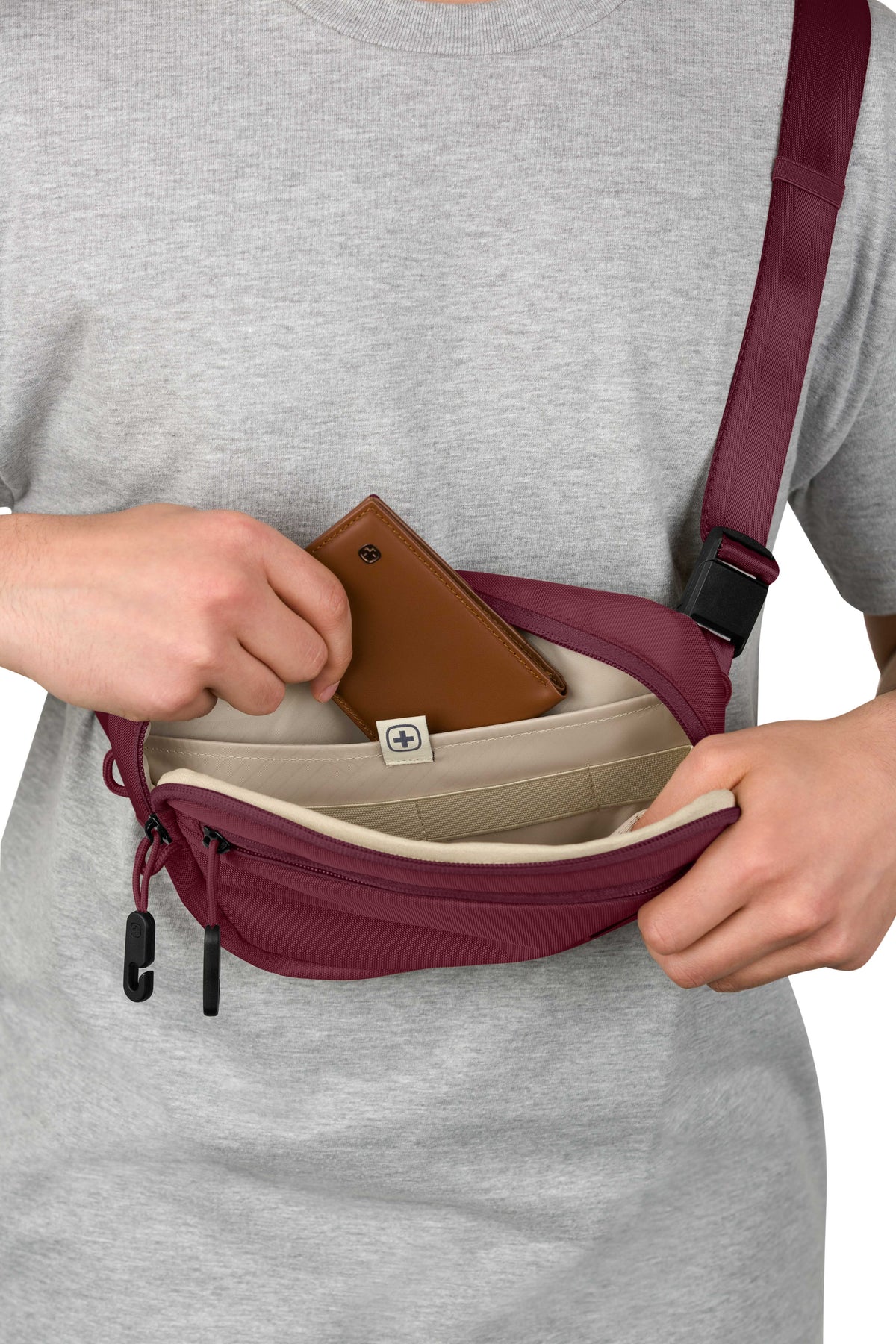 SWISSGEAR Core Sling Bag - Pomegranate - 05