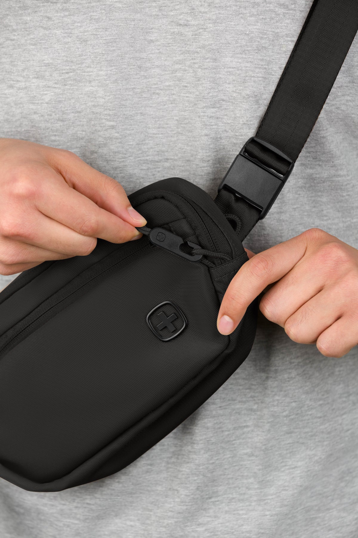 SWISSGEAR Core Sling Bag - Black - 11