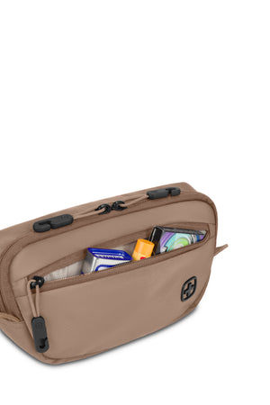 SWISSGEAR Core Sling Bag in Caramel