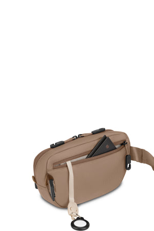 SWISSGEAR Core Sling Bag in Caramel