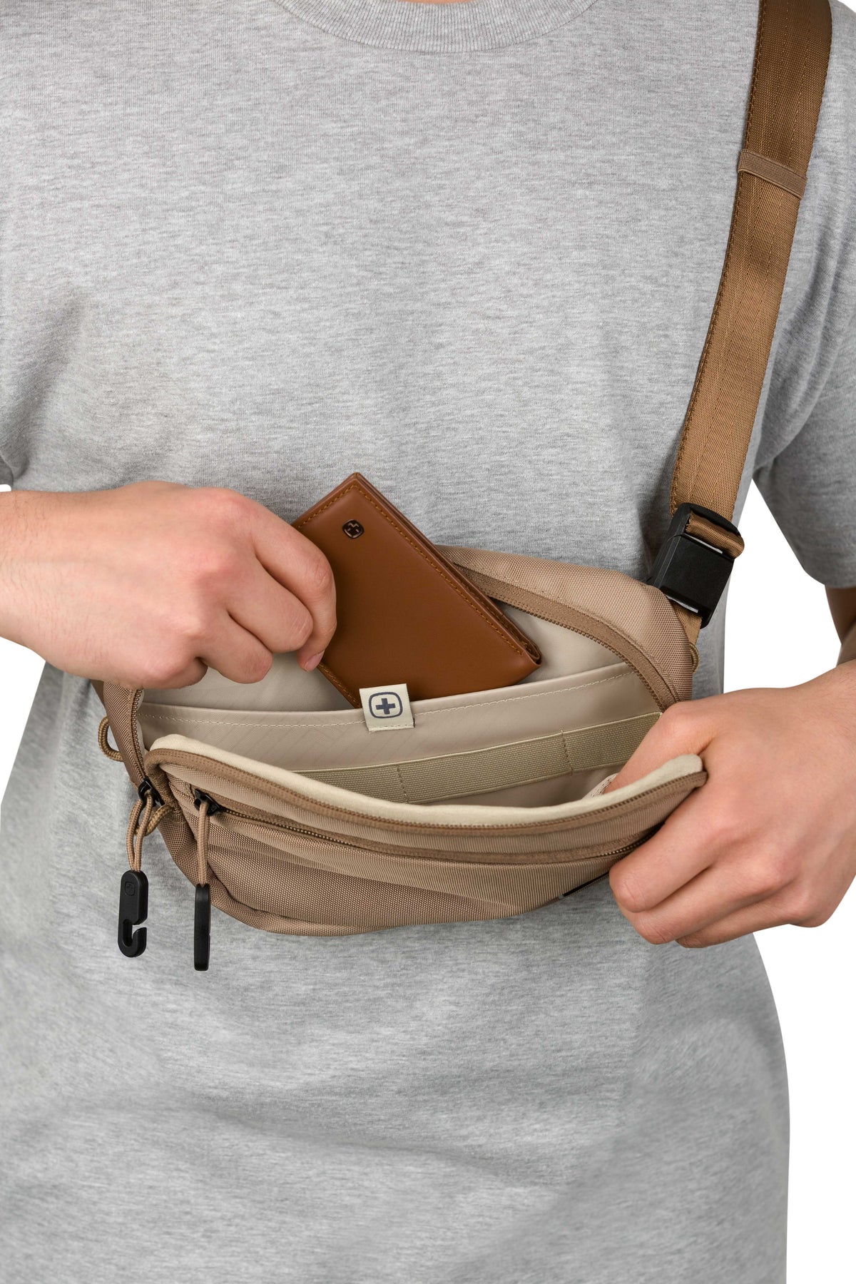 SWISSGEAR Core Sling Bag - Caramel - 05