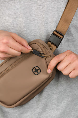 SWISSGEAR Core Sling Bag in Caramel