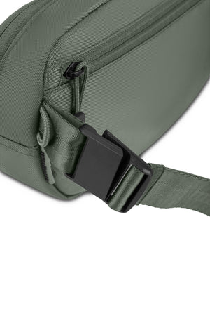 SWISSGEAR Core Sling Bag in Evergreen