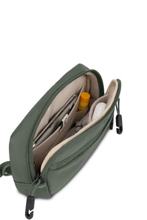 SWISSGEAR Core Sling Bag in Evergreen