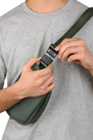 SWISSGEAR Core Sling Bag in Evergreen