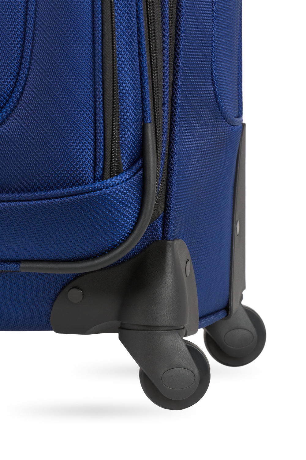 SWISSGEAR Sion Large Checked Spinner - Blue - 08