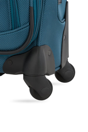 SWISSGEAR Sion Carry-On Spinner in Atlas Blue