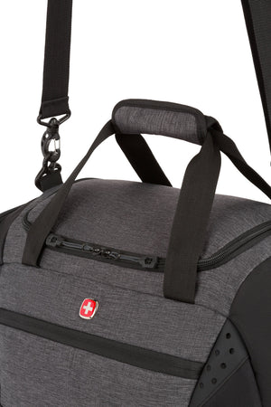 Swissgear 6532 20” Duffel Bag - Padded grab handle for a comfortable carry