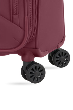 SWISSGEAR Sion Reserve Carry-On Spinner in Pomegranate
