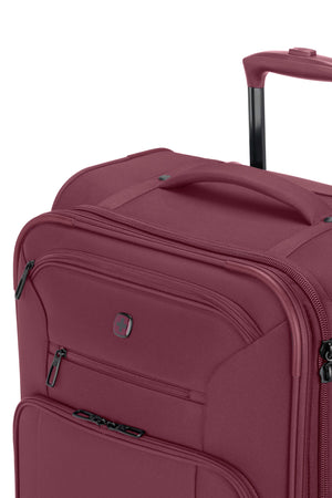 SWISSGEAR Sion Reserve Medium Checked Spinner in Pomegranate