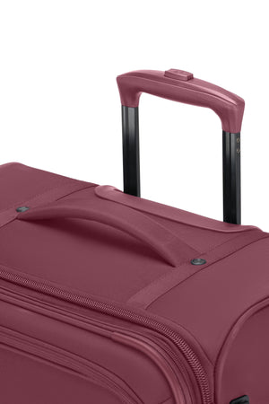 SWISSGEAR Sion Reserve Large Checked Spinner in Pomegranate