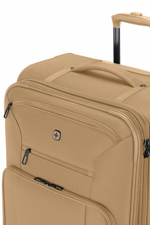 SWISSGEAR Sion Reserve Large Checked Spinner in Caramel