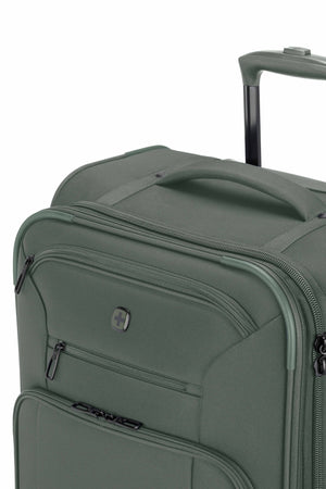 SWISSGEAR Sion Reserve Medium Checked Spinner in Evergreen