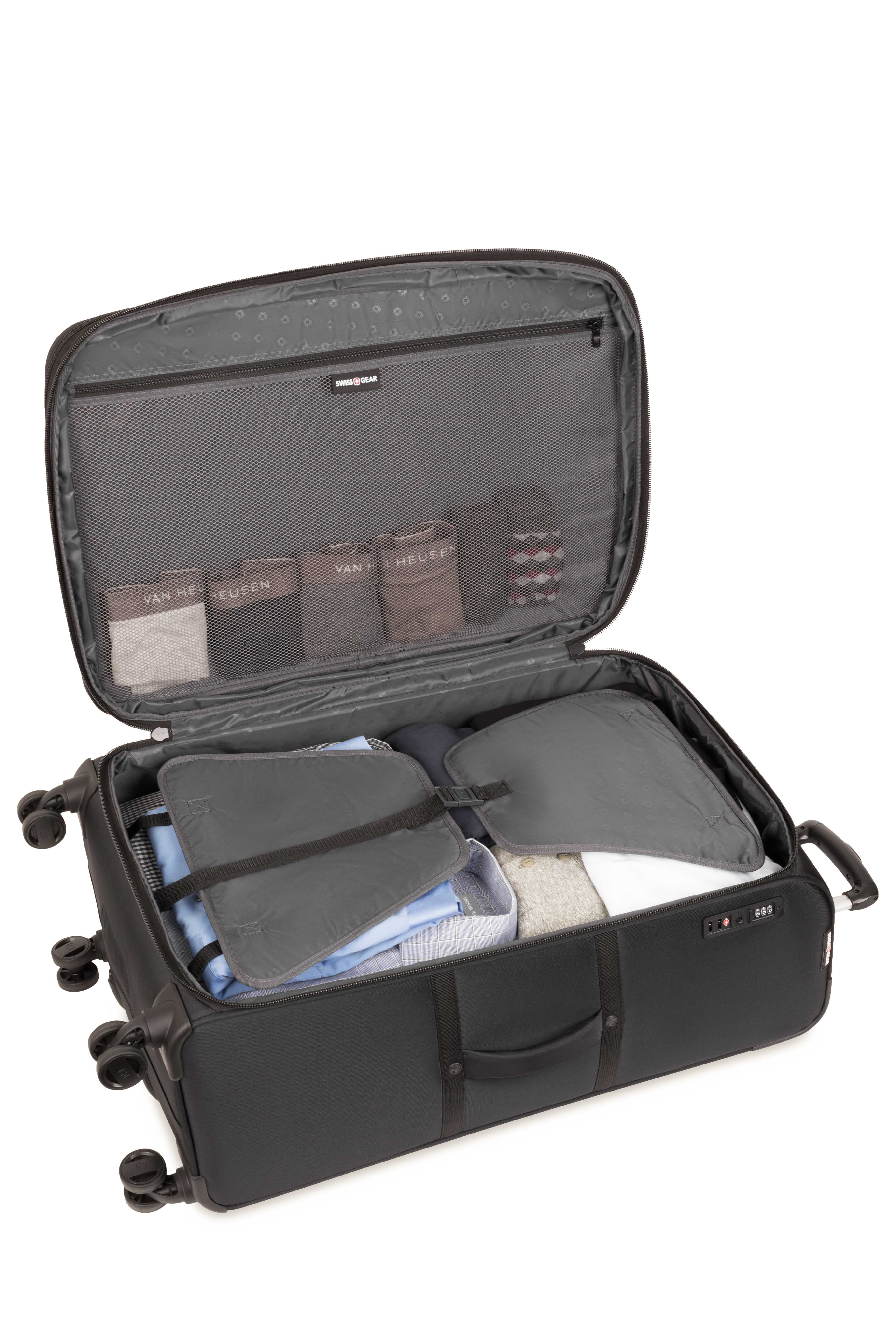 SWISSGEAR Zurich Large Checked Spinner in Black