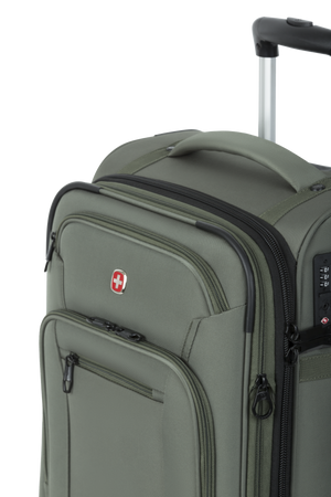 SWISSGEAR 7070 Expandable Carry-On Spinner - Green