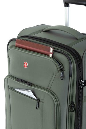 SWISSGEAR 7070 Medium Expandable Spinner - Green A trio of zippered front pockets, including a deep gusseted pocket, plus a handy 'ticket' 