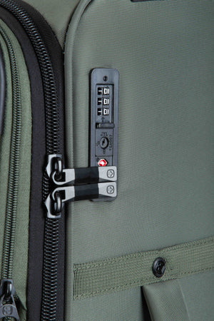 SWISSGEAR 7070 Medium Expandable Spinner - Green Integrated, flush mounted TSA approved combination lock for added security