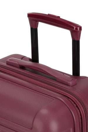 SWISSGEAR Summit Reserve Carry On Spinner in Pomegranate