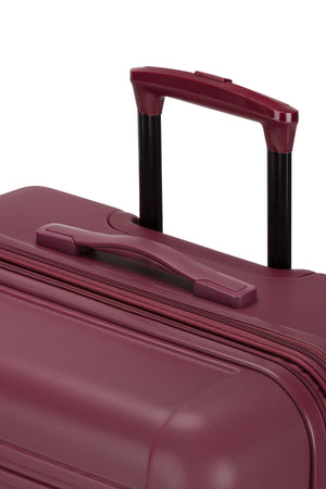 SWISSGEAR Summit Reserve Large Checked Spinner in Pomegranate