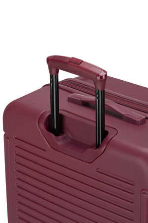 SWISSGEAR Summit Reserve Large Checked Spinner in Pomegranate