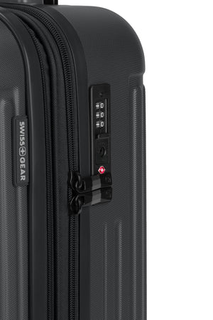 SWISSGEAR Summit Reserve Carry On Spinner in Black