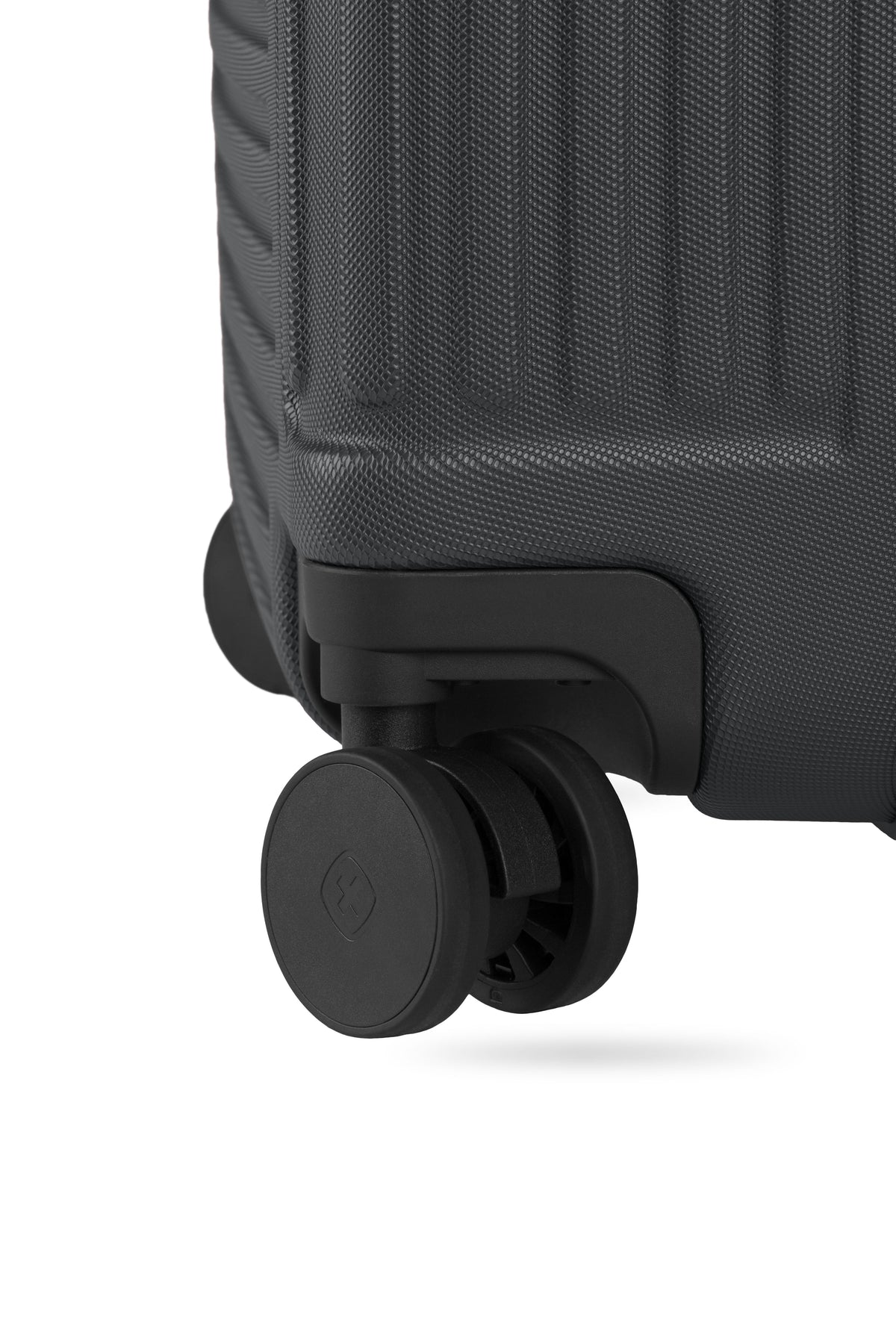 SWISSGEAR Summit Reserve Large Checked Spinner - Black - 12