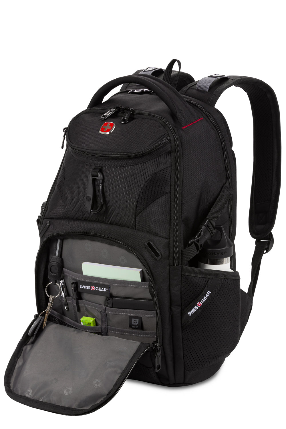 Swissgear Weekend Escape 2pc Luggage Set Easy-to-access front pockets keep daily essentials conveniently accessible