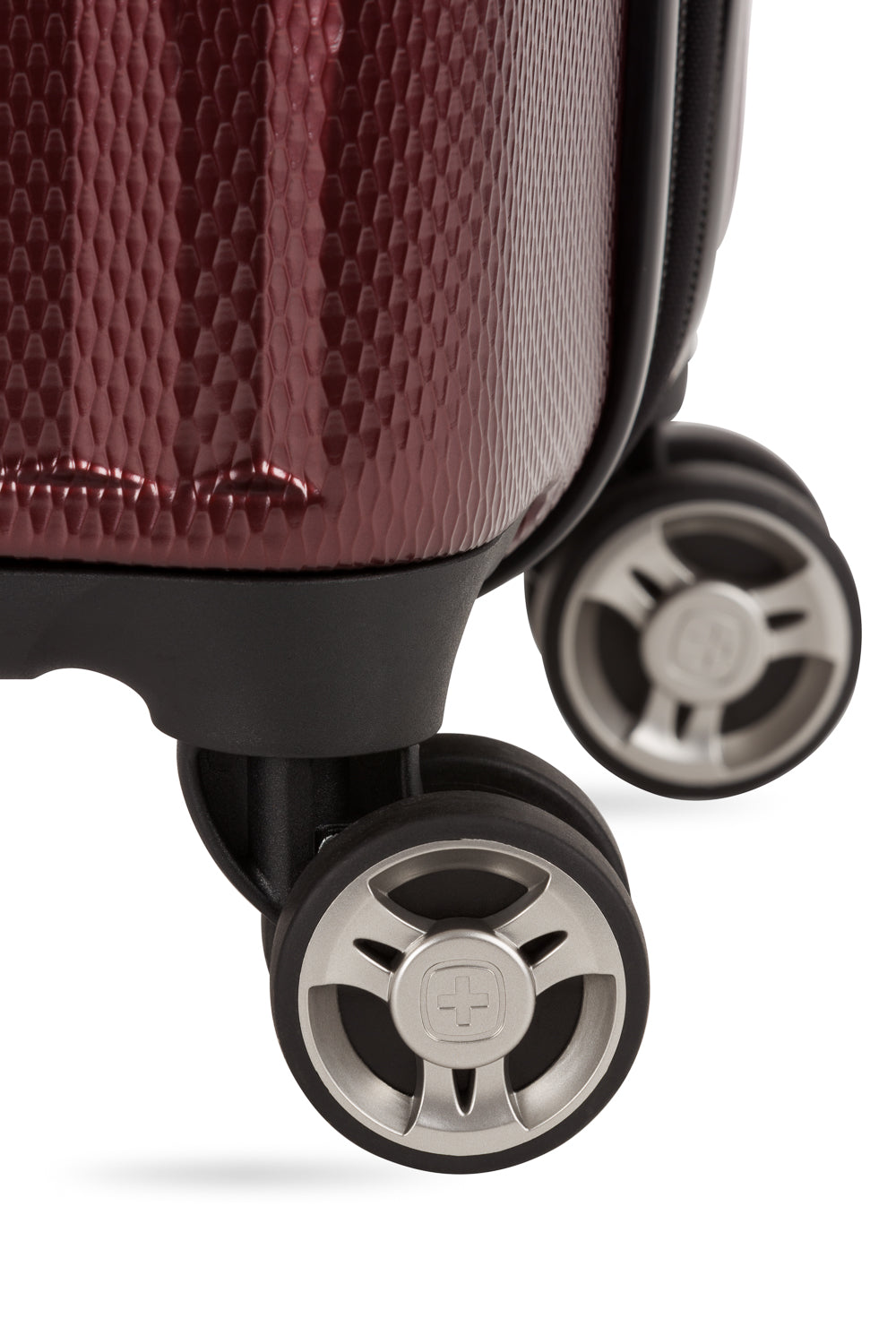 SWISSGEAR Energie Carry-On Spinner - Merlot - 12