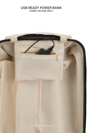 SWISSGEAR Energie Carry On Spinner in Limited Edition Black